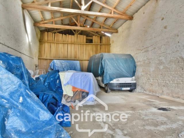 Garage vente à La Rochelle, Nuaillé-d'aunis