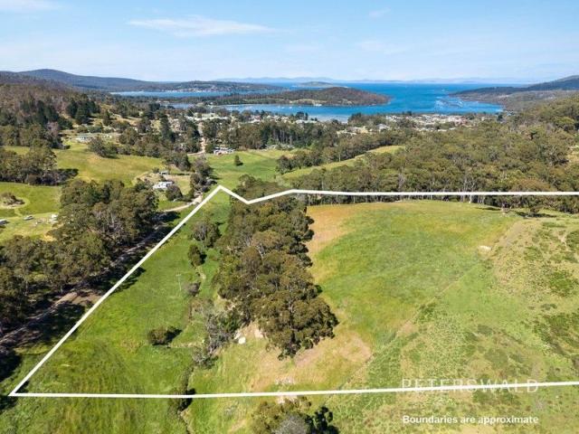 Land for sale in Nubeena, Tasmania