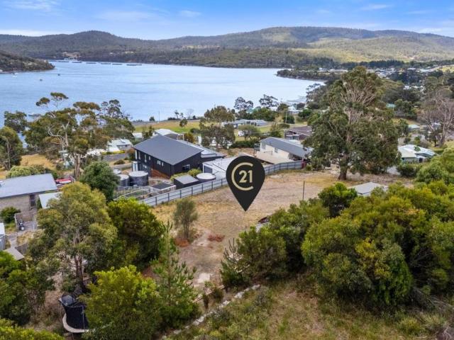 Land for sale in Nubeena, Tasmania
