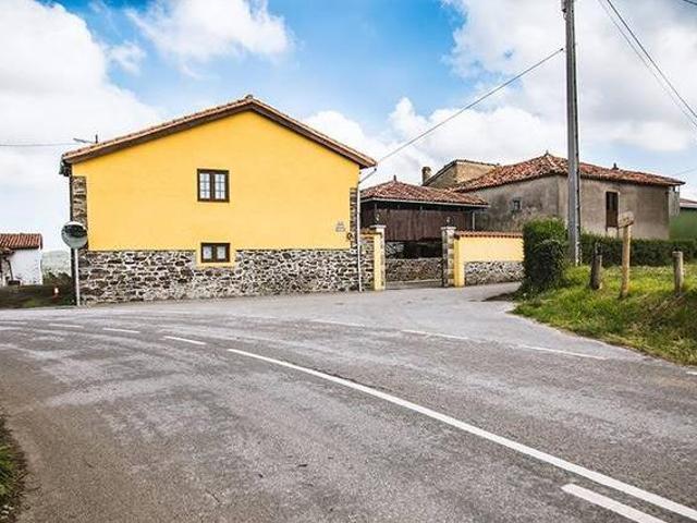 Casa en alquiler en Pravia