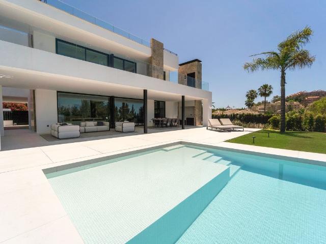 Casa en venta en Nueva Andalucía, Costa del Sol Occidental