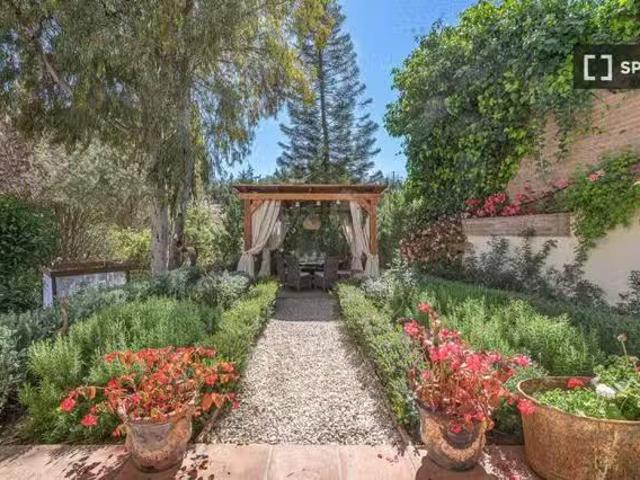 Apartamento en alquiler en Nueva Andalucía, Costa del Sol Occidental