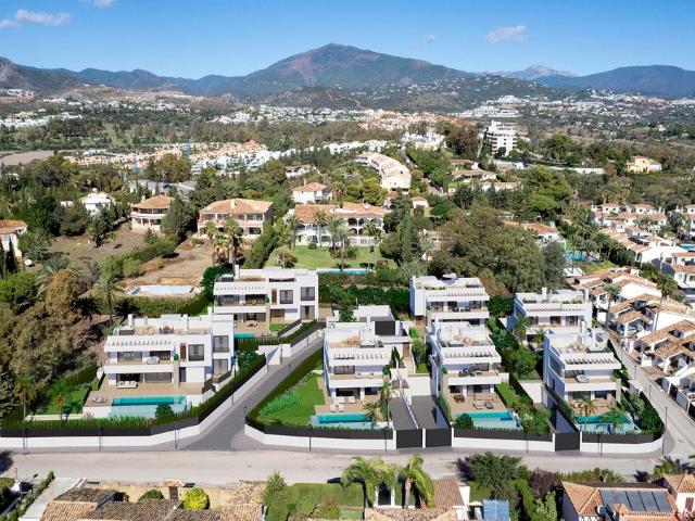 Casa en venta en Atalaya-Isdabe, Costa del Sol Occidental