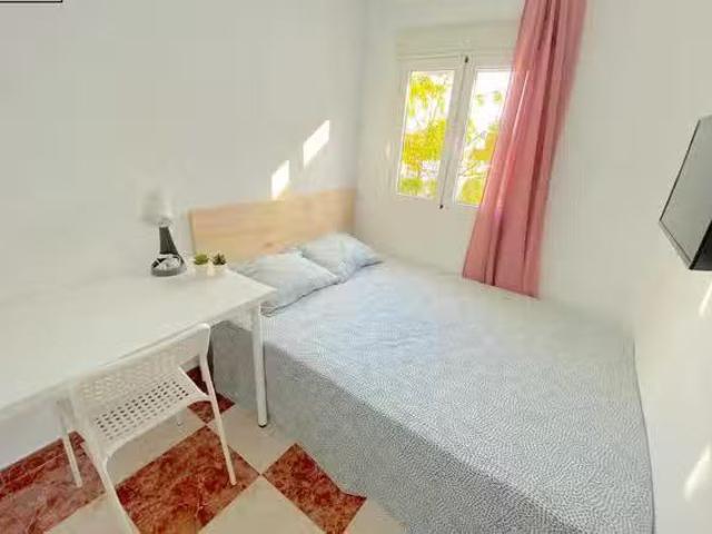 Casa en alquiler en Las Avenidas, Sevilla