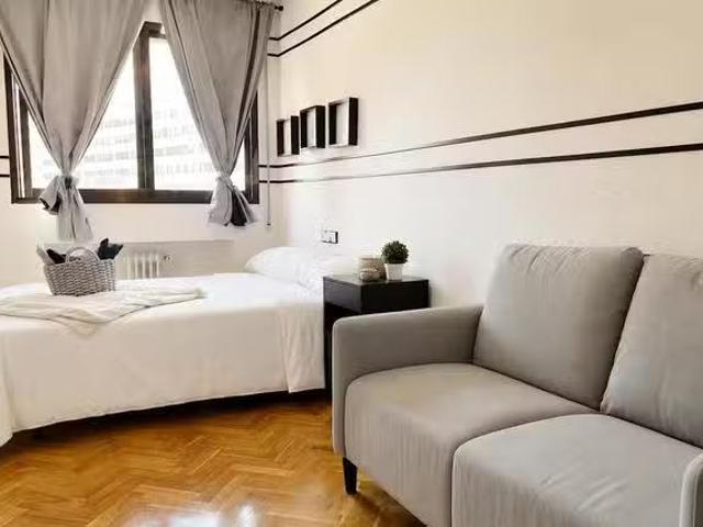 Casa en alquiler en Estrella, Madrid