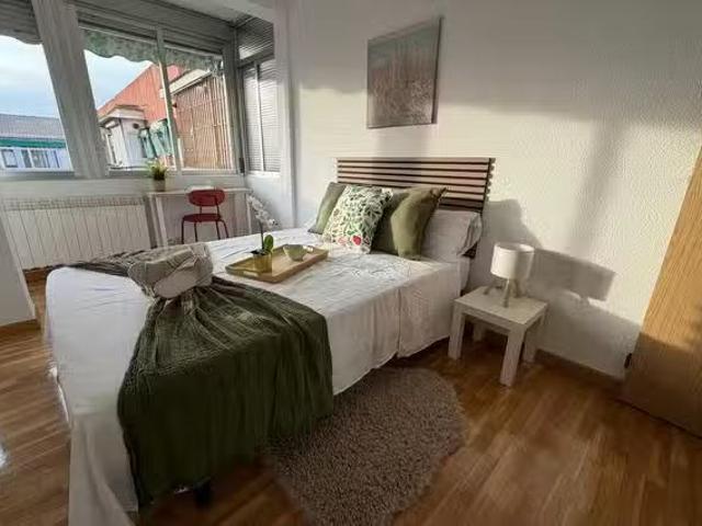 Casa en alquiler en Villa de Vallecas, Madrid