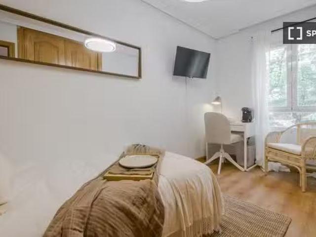 Casa en alquiler en Ciudad Lineal, Madrid