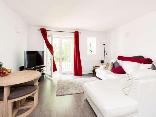 Apartment for rent in Risinghurst and Sandhills, The Slade