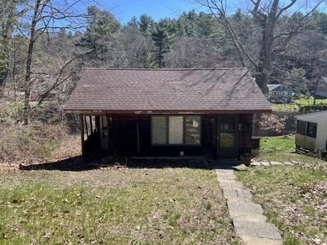 House for sale in Charlton, Massachusetts