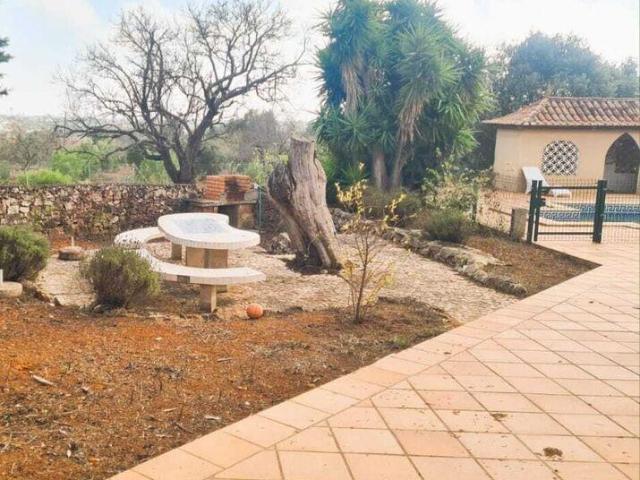 Vivenda venda em Cortelhas, Albufeira
