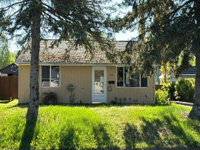 House for sale in Alaska