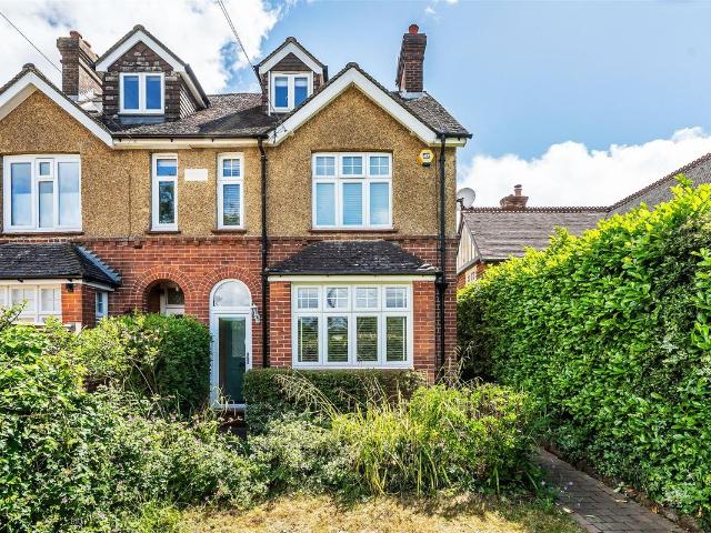 House for rent in Oxted, Hillview