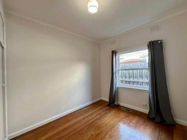 Room for rent in Camerons Creek, Victoria
