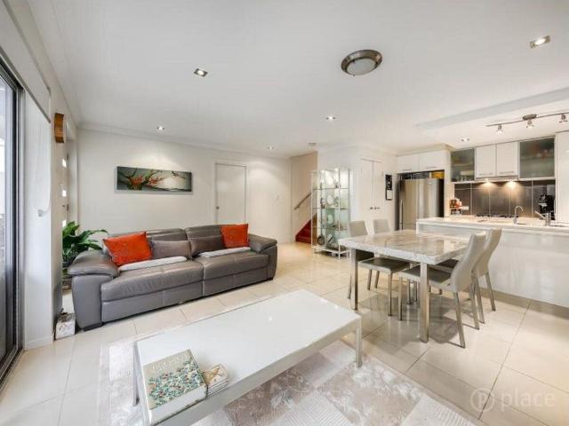 Room for rent in Toombul, Queensland