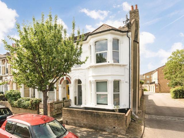 Apartment for rent in Nunhead, Greater London