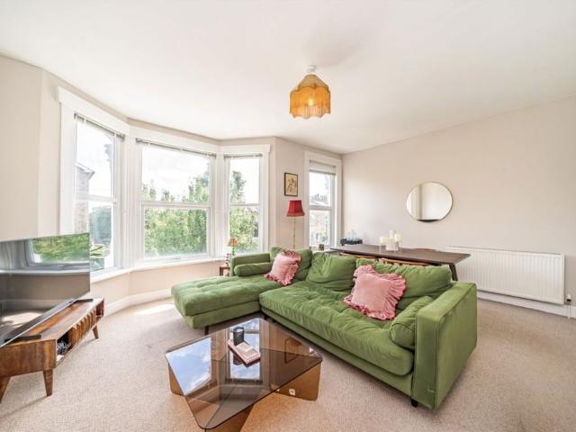 Apartment for rent in Nunhead, Greater London