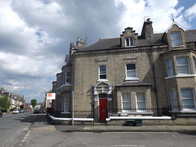 Room for rent in High Field, York