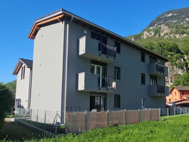 Mehrfamilienhaus kaufen in Cresciano, Tessin