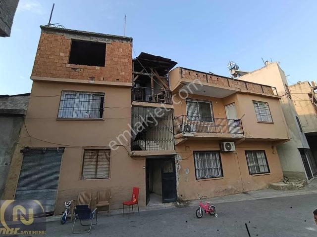Yüreğir, Sarıçam Mahallesi içerisinde satılık Villa