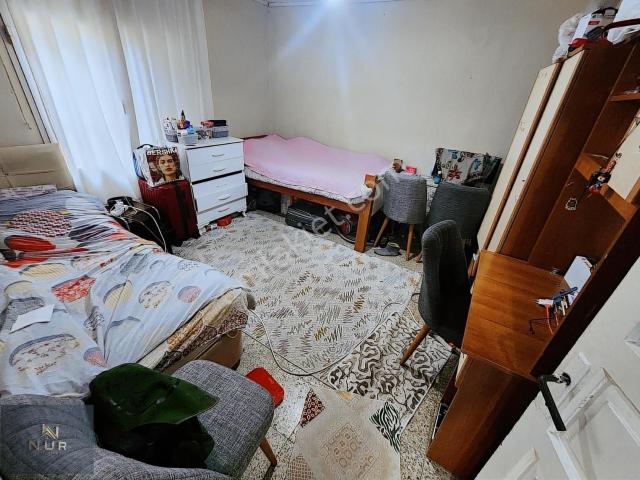 Bayrakli, İzmir içerisinde satılık Villa