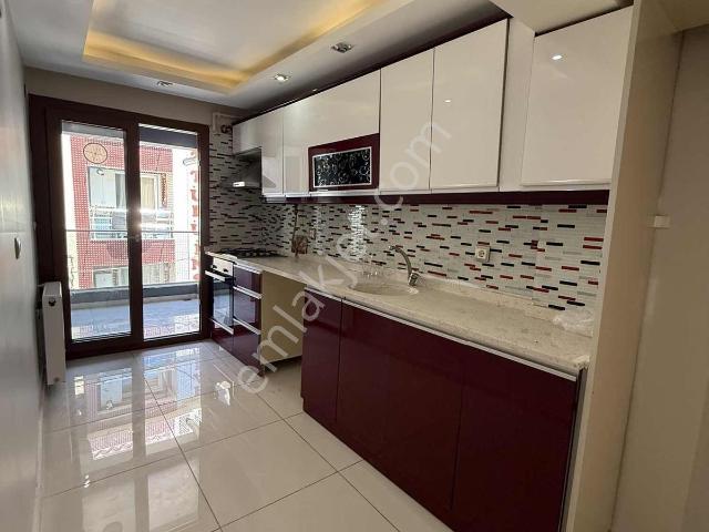 Karabağlar, İzmir içerisinde kiralık mülk