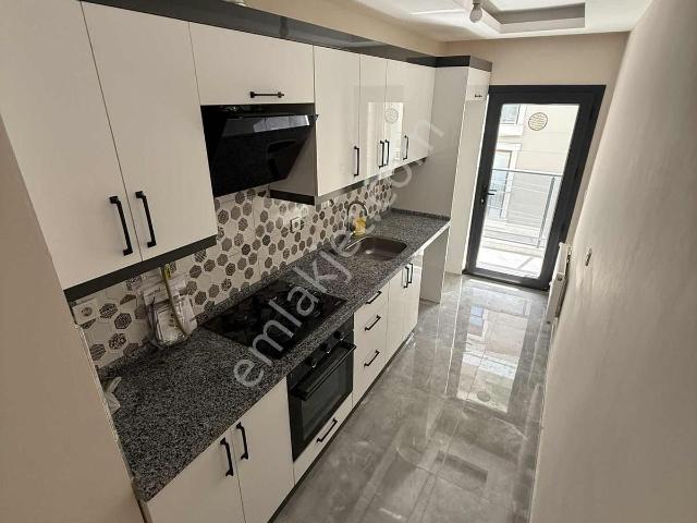 Karabağlar, İzmir içerisinde kiralık mülk