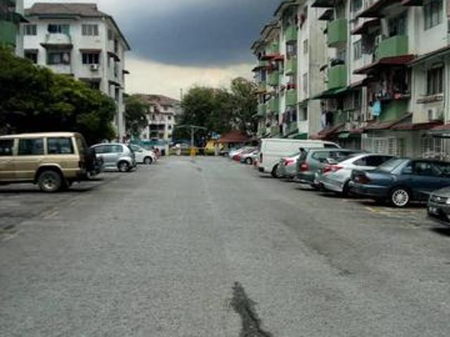 Apartment for sale in Country Heights Damansara, Kuala Lumpur