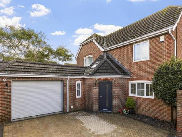 House for sale in Chichester, Littlecote