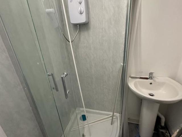 Room for rent in Potters Corner, East Midlands
