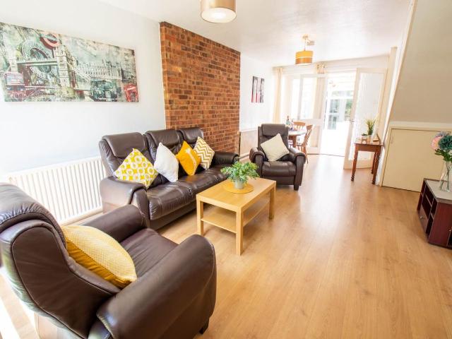 Apartment for rent in St. Mildred's, The Bridge