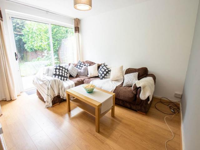 Apartment for rent in St. Mildred's, The Bridge
