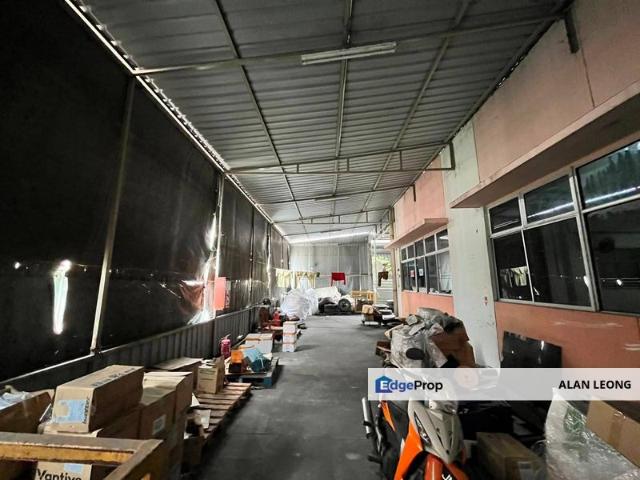 Warehouse for sale in Bukit Ledang, Johor