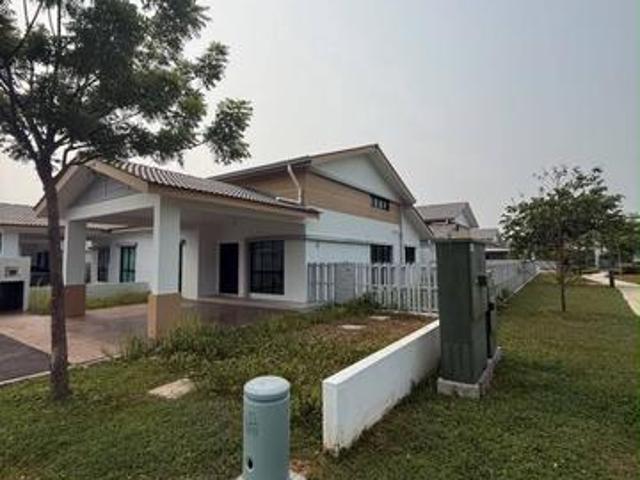 Terraced House for sale in Wellesley, Penang