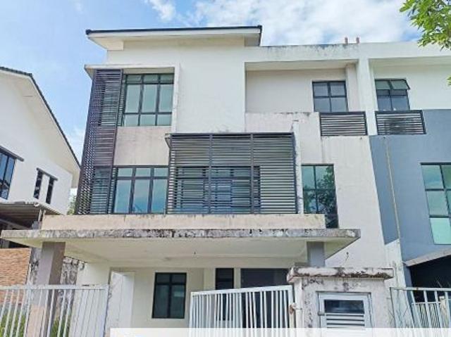 House for sale in Pulai, Bukit Ledang
