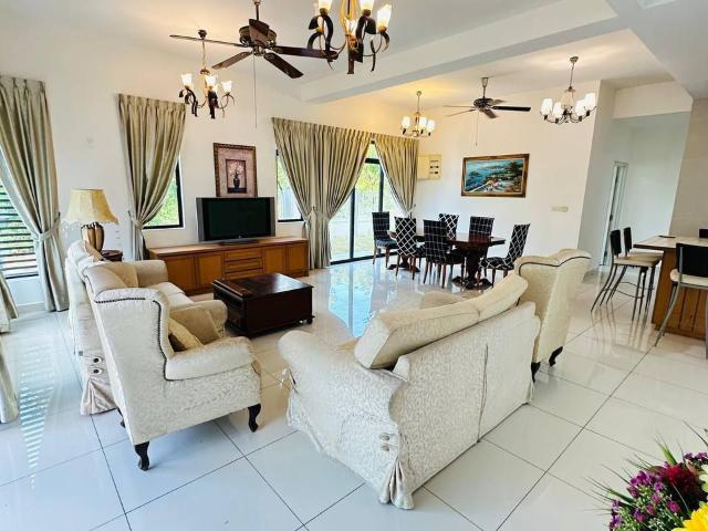 House for sale in Pulai, Bukit Ledang