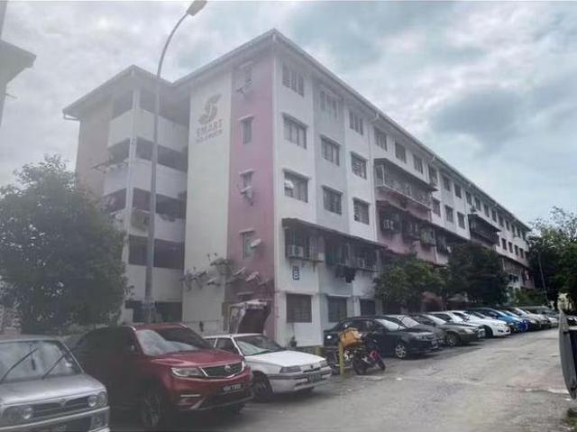 Flat for sale in Kajang, Langat