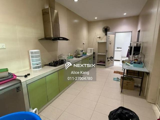 Shop for sale in Johor