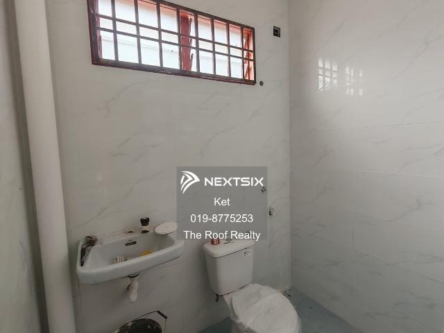 Shop for sale in Johor