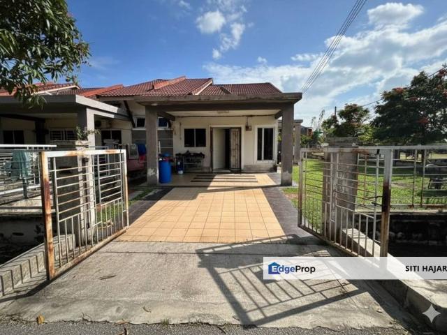 House for sale in Sendayan Village, Negeri Sembilan