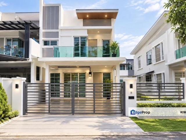 House for sale in Sendayan Village, Negeri Sembilan
