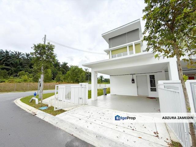 House for sale in Sendayan Village, Negeri Sembilan