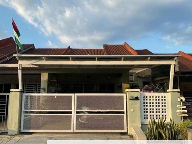 House for sale in Sendayan Village, Negeri Sembilan