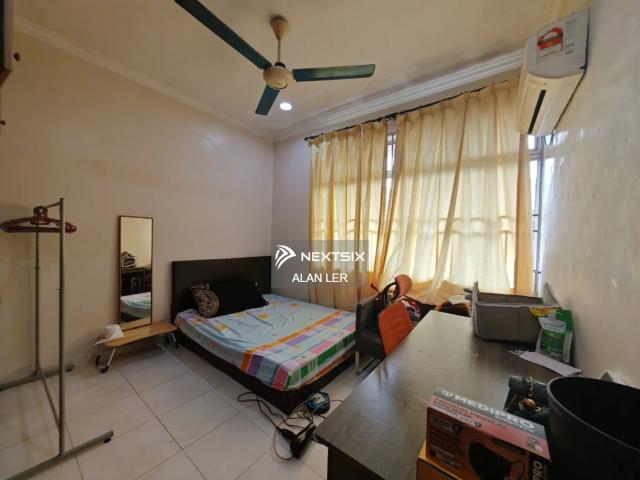Residential House for sale in Johore Bahru, Johor