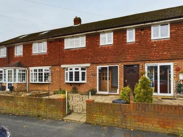 House for sale in Spring Vale, Hampshire