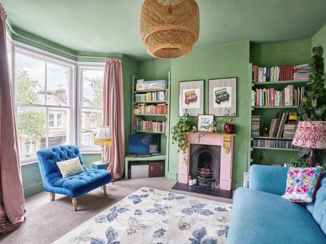 Apartment for rent in Bellenden, Greater London