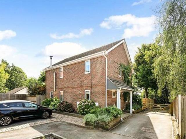 House for sale in Chilworth Old Village, Test Valley