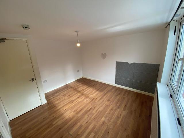 Apartment for rent in London Borough of Croydon, Thornton Heath
