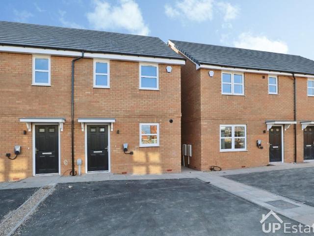 House for rent in Daimler Green, Coventry