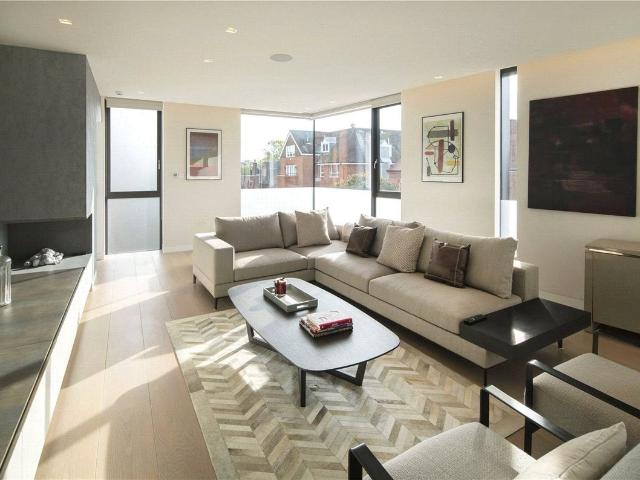 House for rent in Belsize Park, Greater London