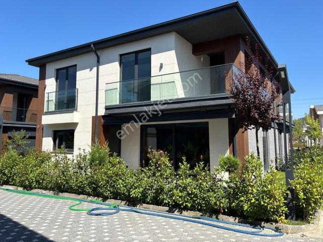 Düzce Merkez, Düzce içerisinde satılık Villa